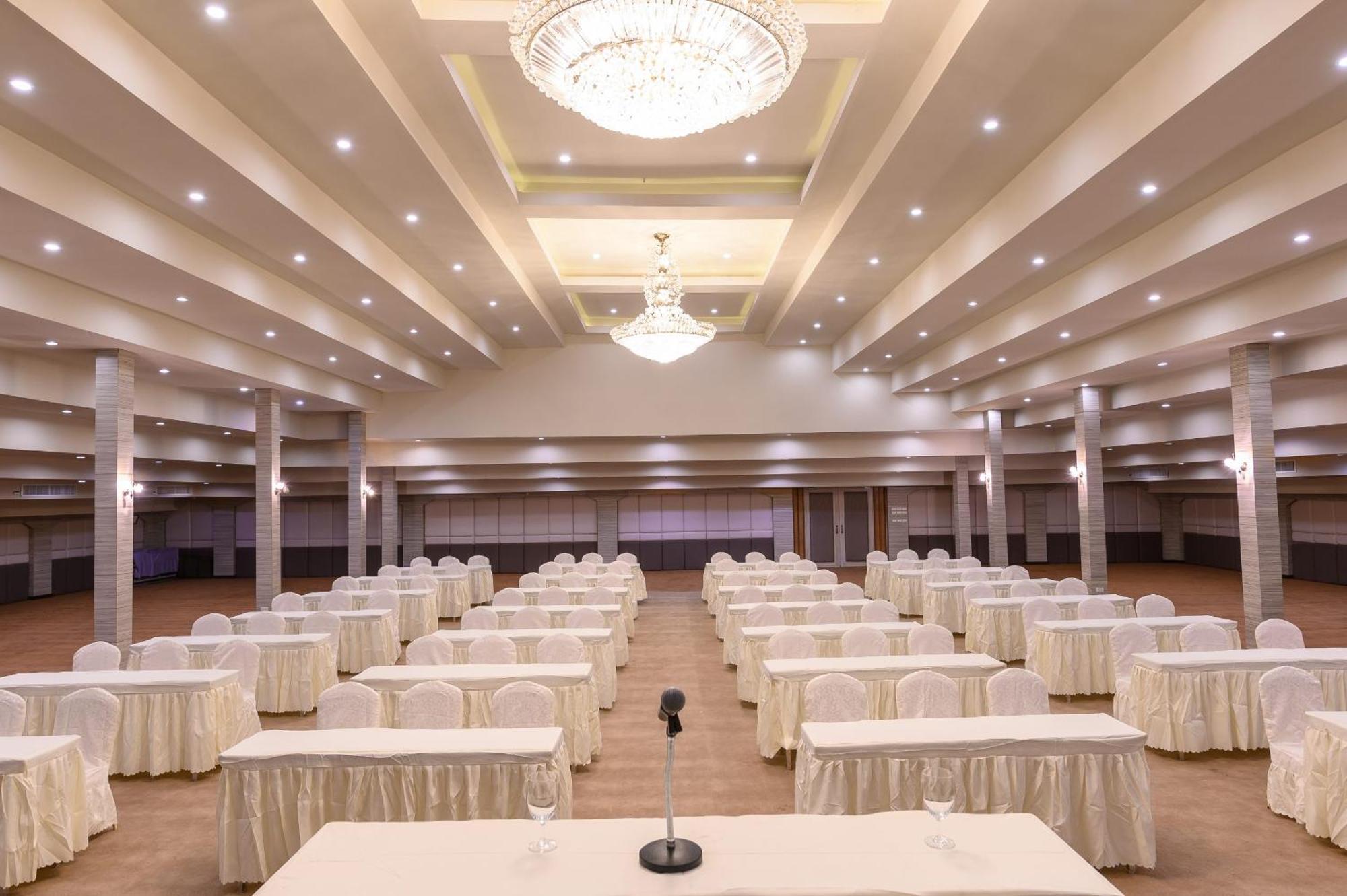 Ease Jomtien Hotel Zewnętrze zdjęcie