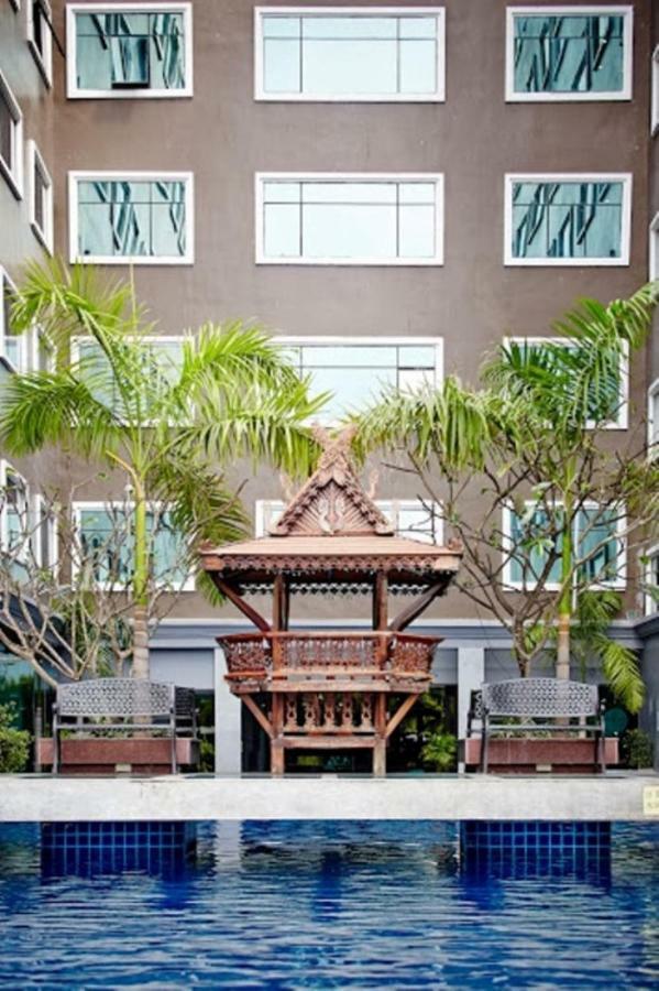 Ease Jomtien Hotel Zewnętrze zdjęcie