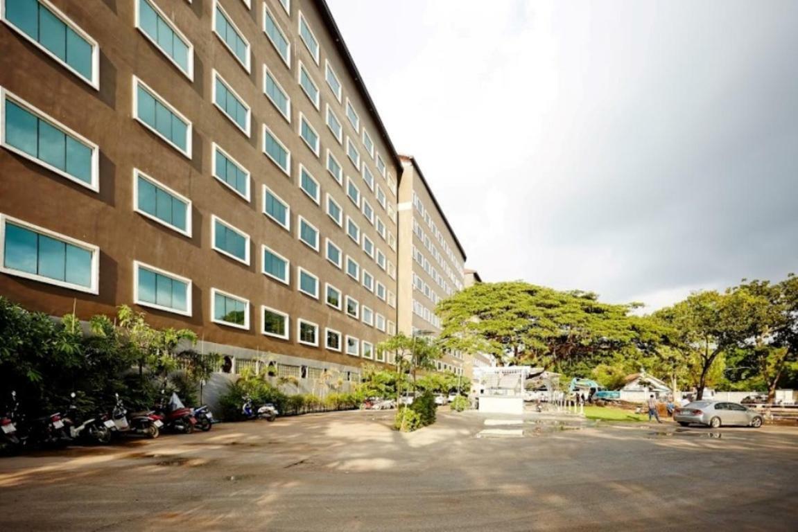 Ease Jomtien Hotel Zewnętrze zdjęcie